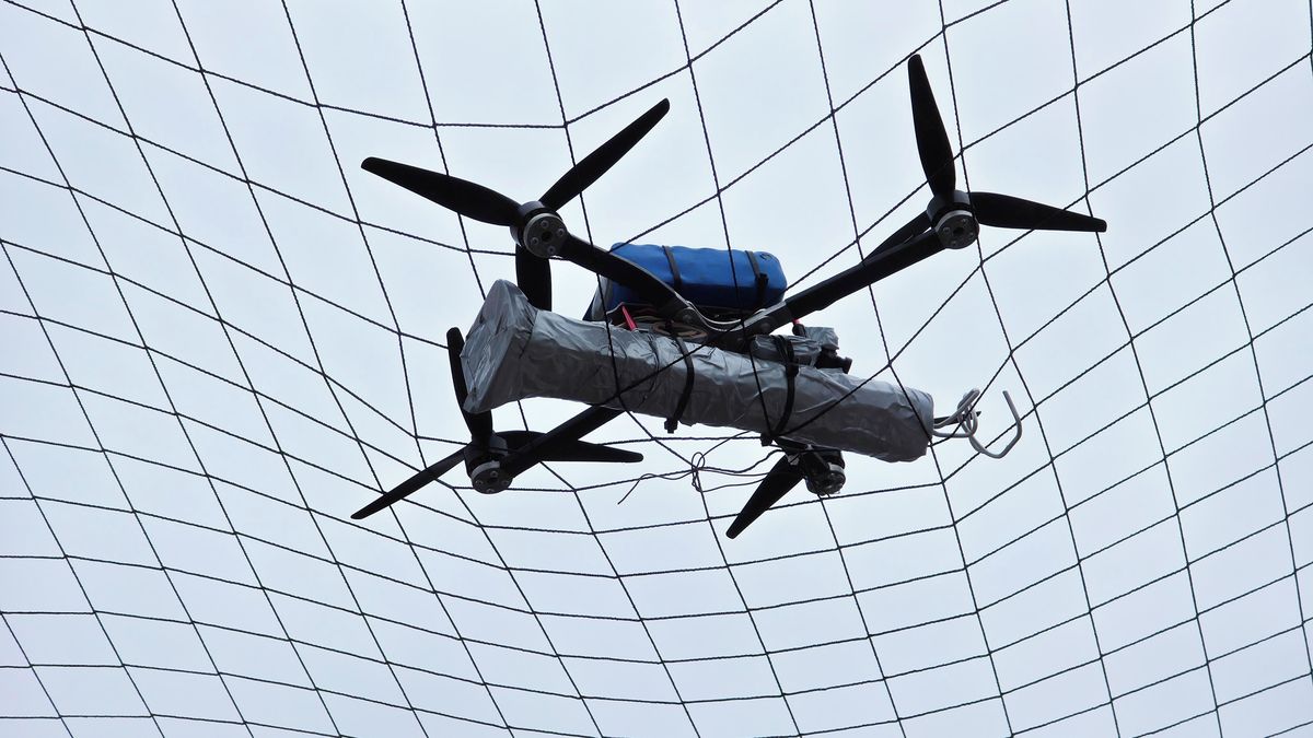 Ve východním Finsku spadly dva drony, jeden vzdušné síly označily za ukrajinský